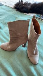 Taupe/grijs suede laarsjes maat 40, Ophalen of Verzenden, Zo goed als nieuw, Grijs