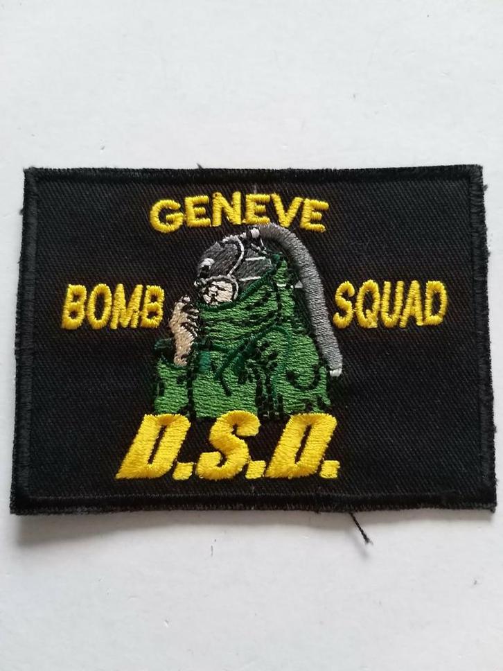 Embleem bomb squad Geneve, Verzamelen, Militaria | Algemeen, Landmacht, Embleem of Badge, Nederland, Ophalen of Verzenden