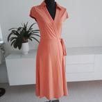 Oranje traveljurk By Swan Paris, mt S/M, Kleding | Dames, Jurken, Ophalen of Verzenden, Oranje, Onder de knie