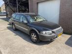 Volvo V70 2.4 T XC 4WD 2001 **Automaat defect**, Auto's, Stoelverwarming, 1800 kg, Beige, Zwart