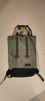 Dakine grijze rugzak. 1 keer gebruikt, zo goed als nieuw, Ophalen, Zo goed als nieuw, Overige merken