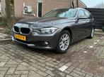 BMW 3-Serie 2.0 318D Touring 2014 Bruin open dak, Auto's, BMW, 745 kg, Achterwielaandrijving, 1995 cc, Zwart