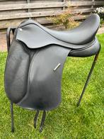 Wintec 18 inch dressuurzadel, Dieren en Toebehoren, Dressuur, ., Ophalen of Verzenden, Zo goed als nieuw