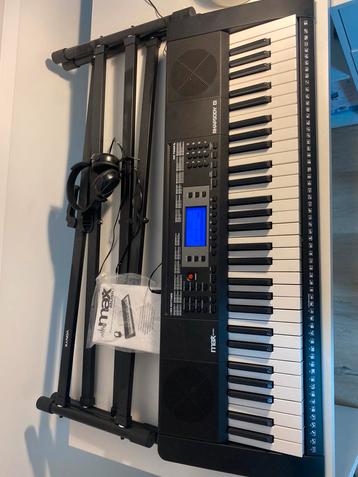 MaxMusic Keyboard inclusief bladhouder,standaard,koptelefoon beschikbaar voor biedingen