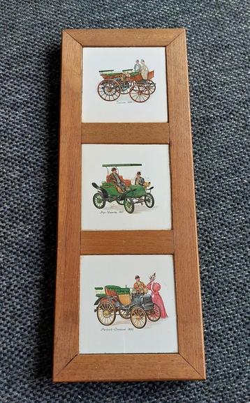 Vintage Wanddecoratie met Auto Motieven beschikbaar voor biedingen