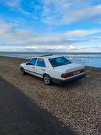 Mercedes-Benz 200 AUT 1986 apk tot 2027!! Bijna wgb vrij!!, Auto's, Automaat, Zwart, 4 cilinders, 620 kg