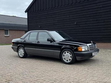 Mercedes-Benz 190-serie 190E 1.8 Lakzwart met Stof Karo , Ai beschikbaar voor biedingen