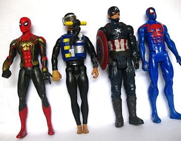 4 x Marvel Hasbro Actie Figuren Lengte 28 cm P/St € 3.50 beschikbaar voor biedingen
