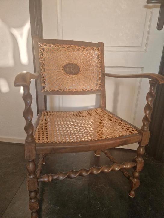 Kloosterstoel - antiek - stoel, Antiek en Kunst, Antiek | Meubels | Stoelen en Banken, Ophalen