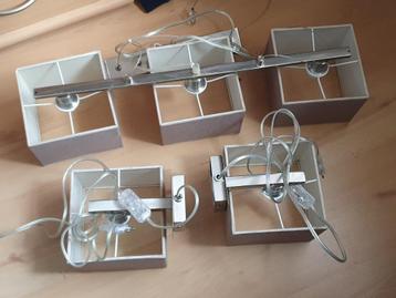 Hanglamp met 2 wandlampjes beschikbaar voor biedingen