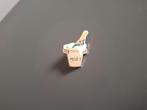 moet champagne pin button speld, Verzamelen, Speldjes, Pins en Buttons, Ophalen of Verzenden, Zo goed als nieuw
