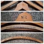 Houten kleerhangers, Ophalen, Zo goed als nieuw, Hout, Volwassenen
