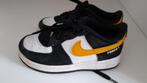 Nike air force 1 07 LV8 sneakers maat 26, Kinderen en Baby's, Kinderkleding | Schoenen en Sokken, Schoenen, Ophalen of Verzenden