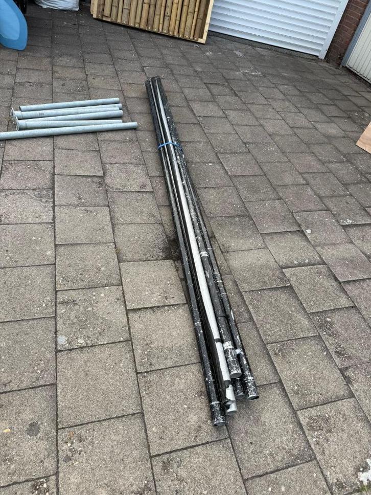 6 aluminium buizen (300 cm) + staanders, Doe-het-zelf en Verbouw, Buizen en Afvoer, Gebruikt, Rechte buis, Aluminium, 2 tot 4 meter
