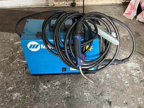 Miller MPI 220P Pulse Mig 230V lasapparaat, Doe-het-zelf en Verbouw, Gereedschap | Lasapparaten, Gebruikt, Co2, 150 tot 250 ampère