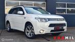 Mitsubishi Outlander 2.0 PHEV Instyle ONWIJS NETTE WAGEN RIJ, Auto's, Mitsubishi, 4 cilinders, Wit, Bedrijf, Vierwielaandrijving
