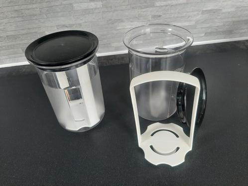 Tupperware exclusieve zuurpot klein voor ingrediënten p.stuk, Huis en Inrichting, Keuken | Tupperware, Zo goed als nieuw, Bus of Trommel