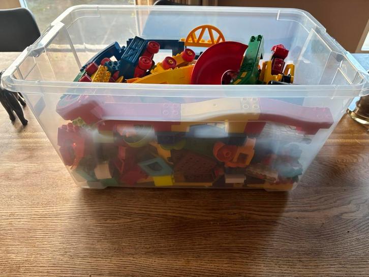 Giga LEGO Duplo bak incl. Treinbaan & Wagon, Kinderen en Baby's, Speelgoed | Duplo en Lego, Gebruikt, Duplo, Losse stenen, Ophalen