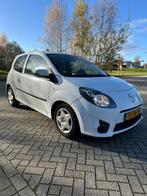 Renault Twingo 1.2 16V 2011 Wit NIEUWE APK!, Auto's, 839 kg, 74 pk, 4 cilinders, 4 stoelen