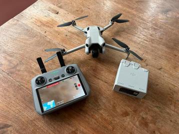 DJI Mini 4 Pro Fly More Combo beschikbaar voor biedingen