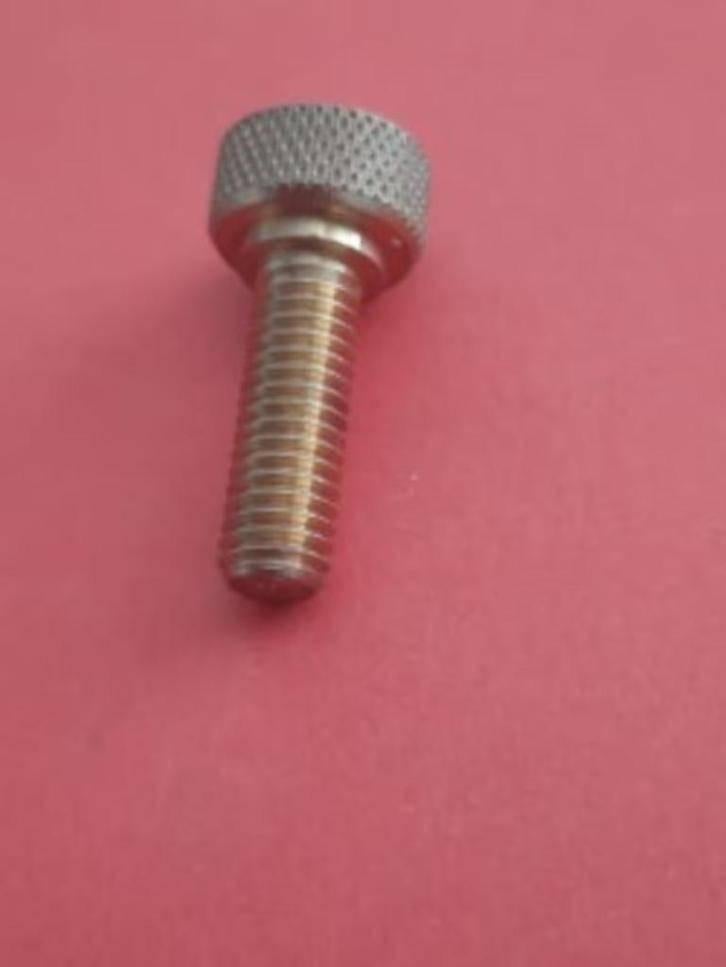 1-2-4 st messing duimschroeven verhoging 6x18, Nn, N, N, Nieuw