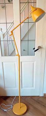 Zuiver vloerlamp met defect, Ophalen, Gebruikt, 150 tot 200 cm