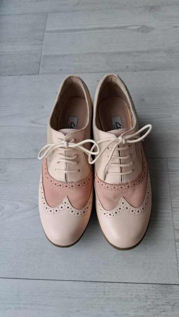 Clarks veterschoen mt. 37 zalm kleur beschikbaar voor biedingen