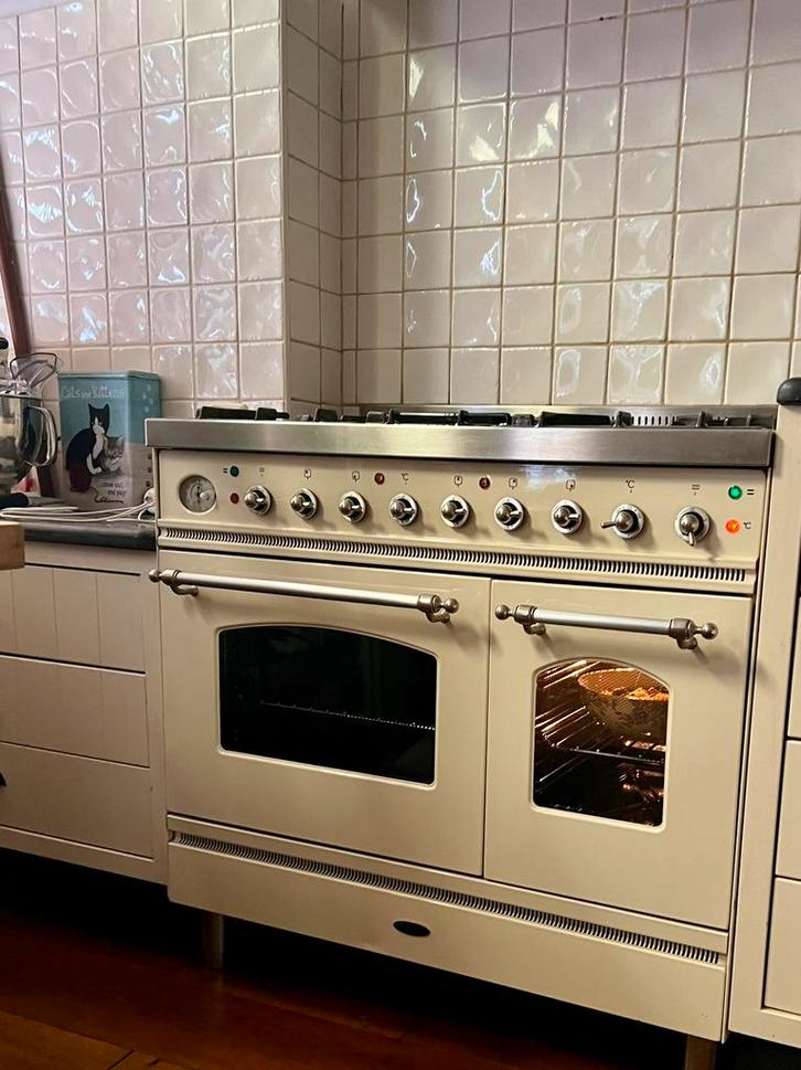 Boretti gasfornuis t.e.a.b., zelf verwijderen., Witgoed en Apparatuur, Fornuizen, Zo goed als nieuw, Vrijstaand, Gas, 5 kookzones of meer