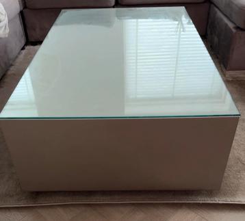 Eric Kuster salontafel taupe met glasplaat beschikbaar voor biedingen