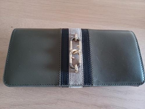 Furla portemonnee/ wallet, Sieraden, Tassen en Uiterlijk, Portemonnees, Gebruikt, Overige merken, Groen, Leer, Ophalen of Verzenden