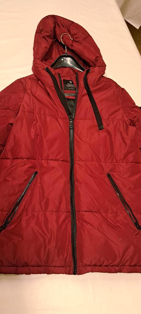 Lekkere warme dames jas maat 44 donkerrood, Kleding | Dames, Jassen | Winter, Zo goed als nieuw, Maat 42/44 (L), Rood, Ophalen of Verzenden