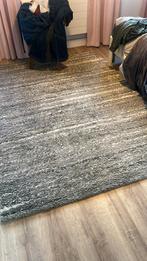 Grijs kleed, Ophalen, 150 tot 200 cm, Zo goed als nieuw, 150 tot 200 cm