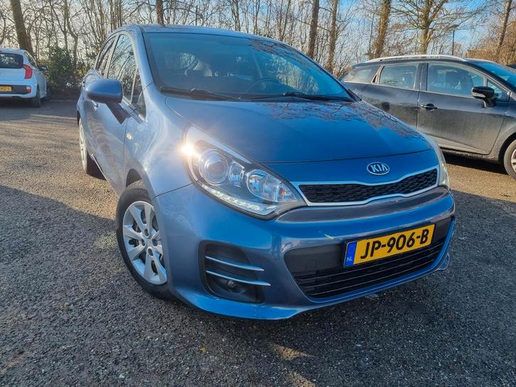 Kia Rio 1.2 I 5DRS 2016 Blauw, Auto's, Kia, Bedrijf, Rio, Benzine, C, Hatchback, Handgeschakeld, Origineel Nederlands, Blauw, Voorwielaandrijving
