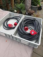 2 Krachtstroomkabels (5m & 40m) + Kratten, Ophalen
