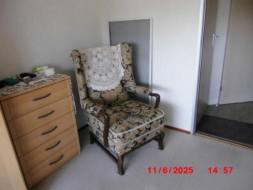 LEUKE OUDE OMA STOEL, Huis en Inrichting, Stoelen, Zo goed als nieuw, Eén, Hout, Stof, Overige kleuren, Ophalen