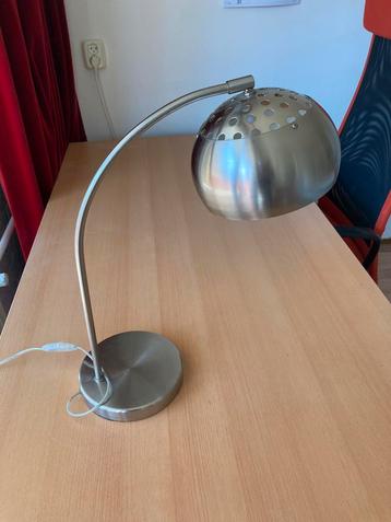 Bureaulamp zilver beschikbaar voor biedingen