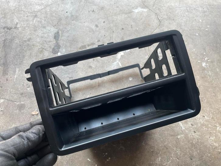 VW Transporter T5 T5.1 T6 Radio Bak Middenconsole, Auto diversen, Auto-accessoires, Zo goed als nieuw, Ophalen of Verzenden