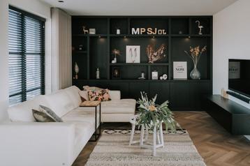 Vakkenkast / wandkast zwart eiken - black oak op maat beschikbaar voor biedingen