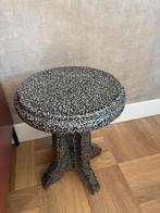 Terrazzo bijzettafeltje / krukje, zware kwaliteit, Ophalen, Minder dan 45 cm, Minder dan 55 cm, Metaal of Aluminium