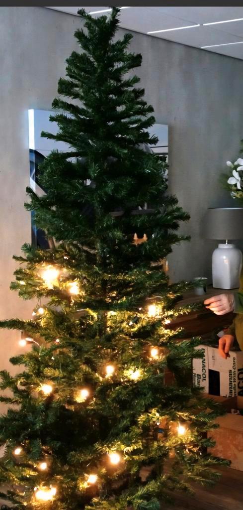 Kerstboom 2,30 hoog met standaard in doos, Diversen, Kerst, Gebruikt, Ophalen