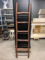 Decoratie trap bruin hout, Doe-het-zelf en Verbouw, Ladders en Trappen, Trap, Zo goed als nieuw, Minder dan 2 meter, Ophalen