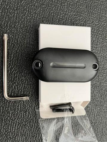 Apple Airtaghouder achter bidonhouder fiets beschikbaar voor biedingen