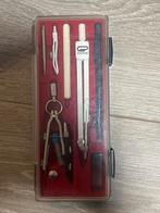 Passerset Esveha - Tekenmateriaal, Ophalen of Verzenden, Zo goed als nieuw, Overige onderwerpen