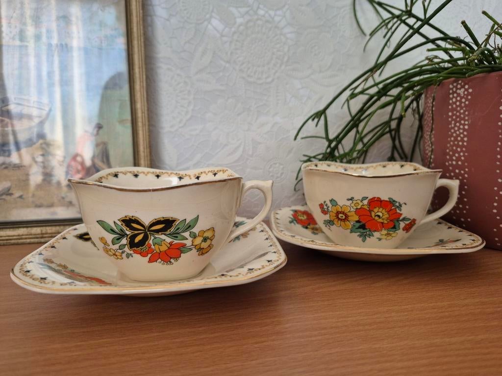 2 Art deco porseleinen kop en schotels, Woods Ivory England., Ophalen of Verzenden