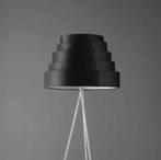 Design Vloerlamp Karboxx Nieuw, Huis en Inrichting, Lampen | Tafellampen, Nieuw, Metaal, Ophalen, 75 cm of meer