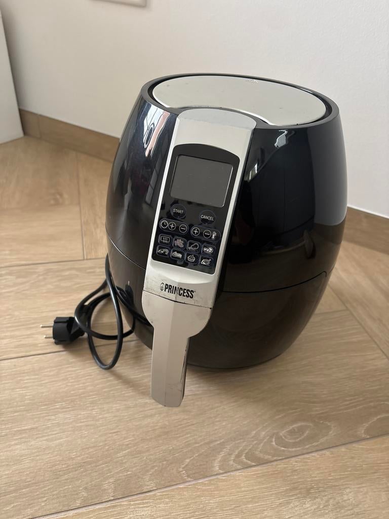 Airfryer - Gebruikt, maar goed!, Witgoed en Apparatuur, Airfryers, Ophalen, Gebruikt, Airfryer, Minder dan 750 gram