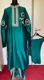 4-delig indiase heren kostuum. Nieuw!, Kleding | Heren, Ophalen of Verzenden, Overige thema's, Kleding, Maat 56/58 (XL)