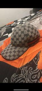 Gucci pet maar M, Ophalen, Zo goed als nieuw