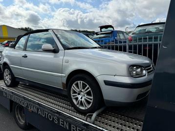 VW Golf Cabriolet 1.8 Trendline 2000 veel onderdelen voorrad beschikbaar voor biedingen