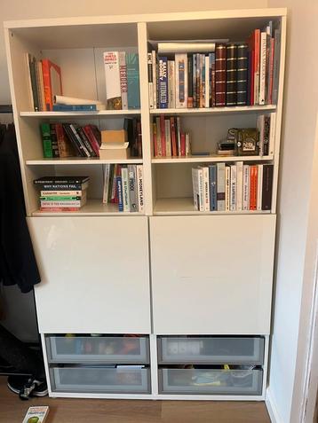 Ikea boekenkast wit